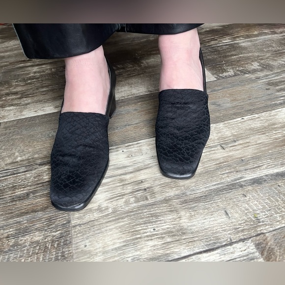 VTG 90s Gothic chic Italian square toe black fabric & leather chunky heels • 7.5 - Picture 4 of 16